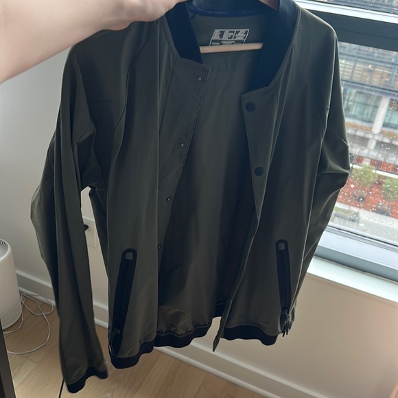 New Balance Bomber Green Size M - Picture 2 of 4